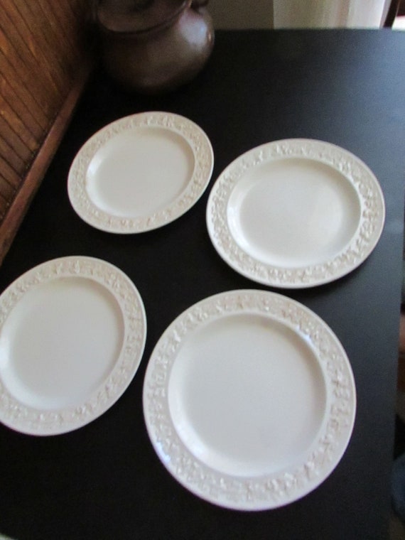 Distressed top dinnerware sets