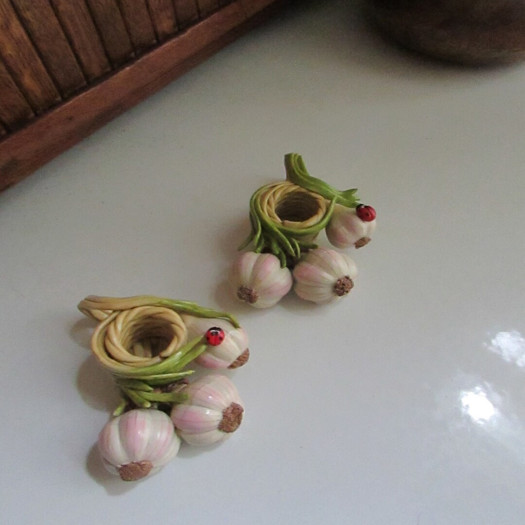 Garlic Bulb Candlesticks Pair of Ceramic Garlic Bulbs, Greens With