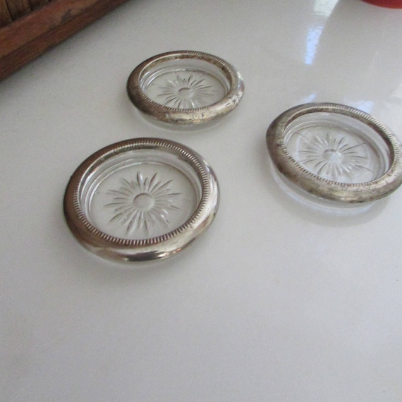Round silver coasters deals