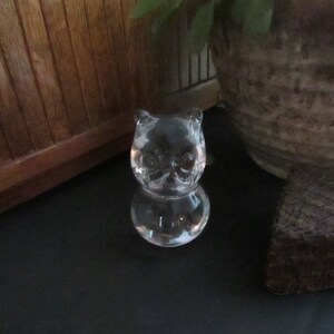 Owl Paperweight - Clear Glass Owl Figurine - Vintage Collectible Owl Decor