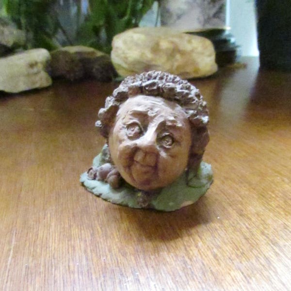 Elva Nut Head – Tom Clark Gnome Woodspirit Sculpture – Thomas Clark Acorn Head – Retired Collectible Gnome – Cairn Studio