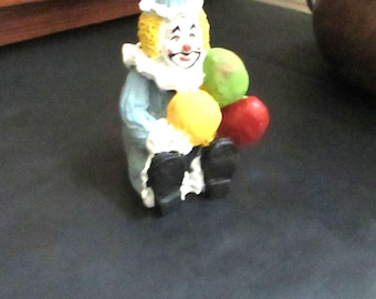 Small Clown with Balloons Figurine – Vintage Clay Clown Sculpture – Clown Collectible