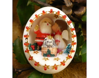 Angel Kissing Santa Egg Decoration - Handmade Christmas Diorama Egg Ornament
