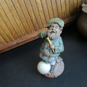Andrew Golfing Gnome Sculpture – Scottish Gnome in Kilt Thomas Clark Gnome – Retired Vintage Collectible Gnome – Cairn Studio