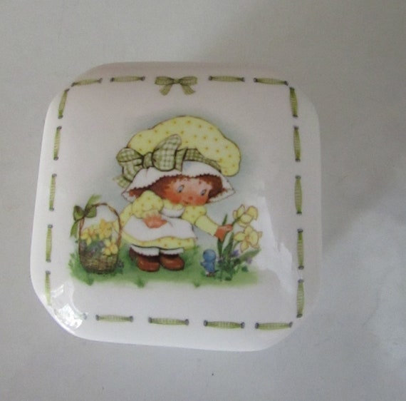 Apple Dumplin Trinket Box – Girl in Yellow Dress … - image 2