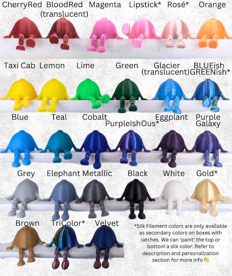 K&ouml;nnte beinhalten: Eine Sammlung kleiner, runder, beweglicher Figuren mit baumelnden Beinen, die in Reihen nach Farben angeordnet sind. Die Farben umfassen Cherry Red, Blood Red, Magenta, Lipstick, Ros&eacute;, Orange, Taxi Cab, Lemon, Lime, Green, Glacier, Blueish Greenish, Blue, Teal, Cobalt, PurpleishOus, Eggplant, Purple Galaxy, Grey, Elephant Metallic, Black, White, Gold, Brown, TriColor und Velvet. Textbeschriftungen identifizieren jede Farbvariante.