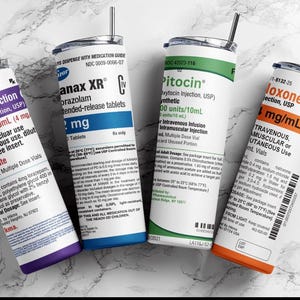 Beker voor hele drugskar | 20oz roestvrijstalen beker met deksel en rietje | Grappig verpleegstercadeau | Med-labelontwerp | RN LPN CNA-beker | Ziekenhuishumor