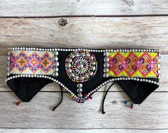 Handmade AKHA Tribal Belt: Boho Cowrie Shell Fabric Belt