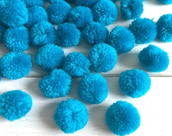 Helltürkis Pom Poms 1 Zoll, Dekorative Kugel, Schmuckherstellung, Pompom Girlande, Kinderzimmer Dekor, Pomponkugel, Party Dekor, Boho Dekor