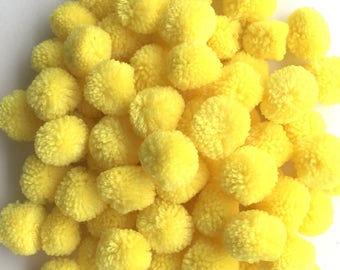 Neon gelb Garn Pom Poms 1 inch, Dekokugel, Schmuck machen, Boho Girlande, Kinderzimmer Dekor, Boho Dekoration