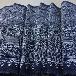 Hmong Indigo Batik Coton 14.50 largeur tissu bloc à main Vendu par le 1 yard Hmong Batik traditionnel avec bloc à main wax image 9