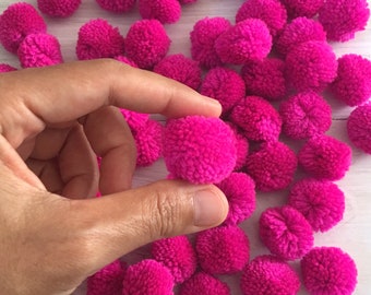 Fuchsia Pom Poms 1 inch, decorative ball, jewelry making, pompom garland, nursery decor, pompon ball, party decor, boho decor