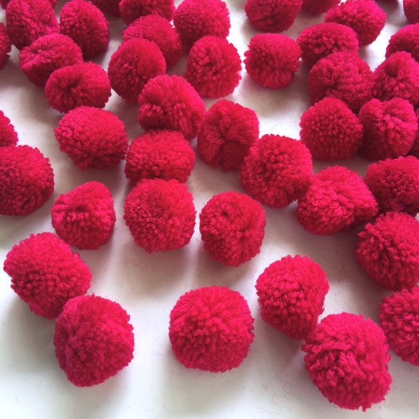 Cranberry yarn Pom Poms 1 inch 100 pcs, decorative ball, jewelry making, pompom garland, nursery decor, pompon ball, party decor, boho decor