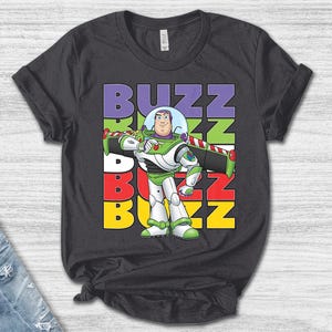 Camiseta de Buzz Lightyear, Camiseta de Toy Story de Disney, Camiseta de Buzz de Toy Story, Camiseta de Disney Friends, Camiseta "Hasta el infinito y más allá" AYCF11 imagen 14