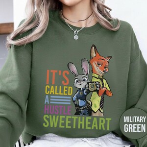 Sudadera vintage "It's Called Hustle", camiseta de Judy Hopps de Zootopia, camiseta de Nick Wilde, regalo para pareja y familia SL4J02 imagen 12