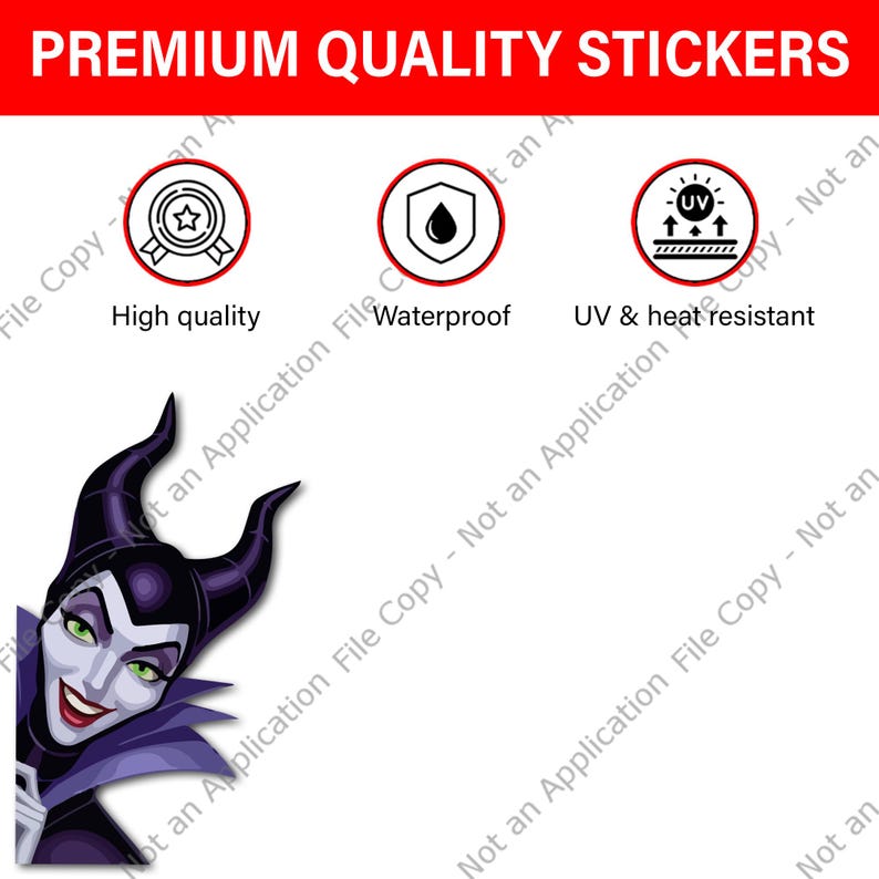 K&ouml;nnte beinhalten: Ein Aufkleber mit einer Cartoonfigur mit schwarzen H&ouml;rnern und gr&uuml;nen Augen. Der Aufkleber ist mit "Premium Quality Stickers" beschriftet und enth&auml;lt Symbole f&uuml;r hohe Qualit&auml;t, Wasserdichtigkeit und UV- und Hitzebest&auml;ndigkeit.