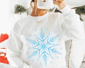 Snowflake Winter Christmas Sweatshirt, Snowflake Sweater, Ski lover sweatshirt, Après  Ski Sweatshirt