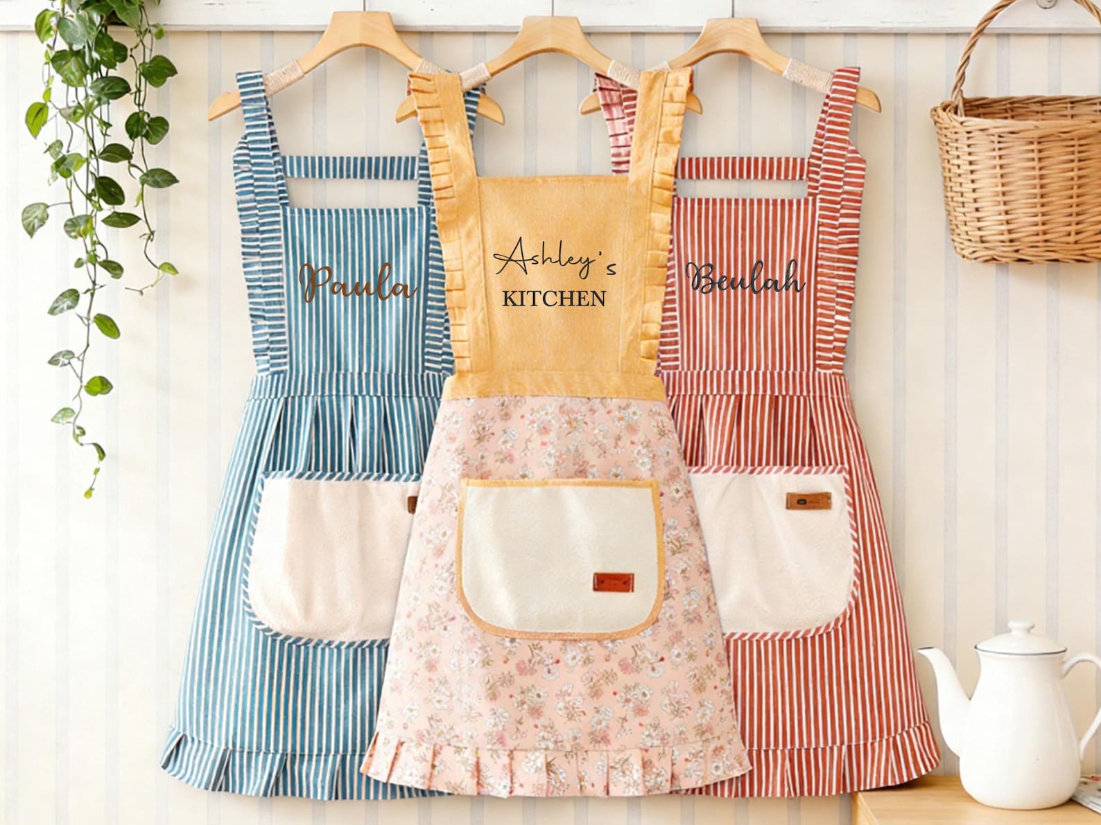 Custom Embroidered Apron,Personalized Name Apron with Pockets,Ruffle Baking Apron,Kitchen Apron,Chef Cooking Apron,Birthday Gifts for Mom