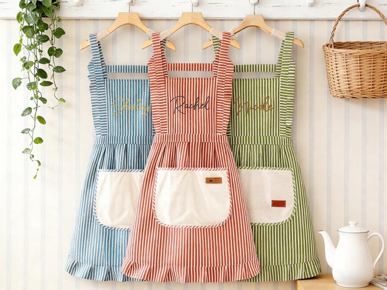 Custom Striped Apron With Pockets,Personalized Apron,Embroidered Name Apron,Adjustable Straps,Women Apron,Kitchen Apron,Chef Cooking Apron
