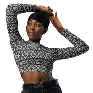 Recycled long-sleeve crop top | Dark Grey with Silver Classic Flower Design | Sporty Crop Top | Active Wear | Beachwear | Swim & Sport Top