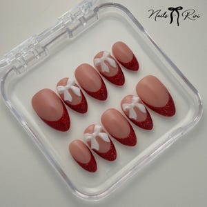 Funkelndes Rot Nailet | Rot | Französische Spitze | Glitzer | Weihnachtsnägel | Handarbeit | Drücken Sie auf die Nägel | Wiederverwendbare Gel Nägel