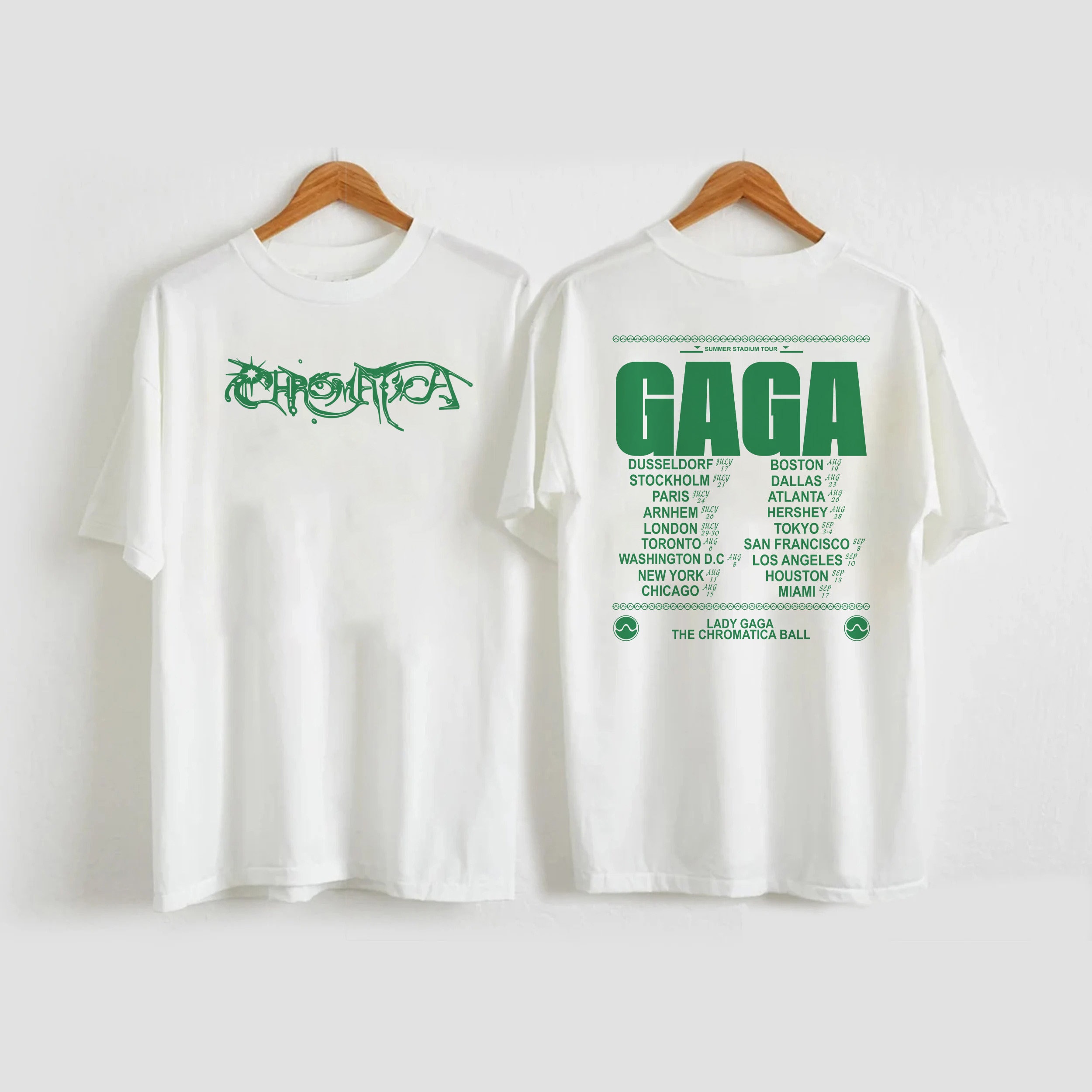 Discover G.a.g.a The Chromatica Ball Tour 2022 Zweiseitiges T-Shirt