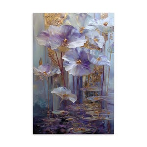 Barocke Blumensee Postkarte | Lila & Gold Fantasie Blumen | Elegante Wasserspiegelung Kunst