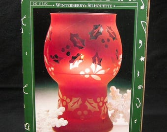 Pfaltzgraff Winterberry Silhouette Red Frosted Floating Candle #4066