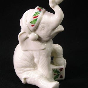 Vintage Lenox Christmas Elephant Annual Holiday Figurine # 3906 Free Shipping