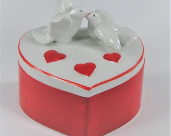 Vintage Lefton Porcelain Two Dove Red Heart Trinket Jewelry Box #3080 Free Ship