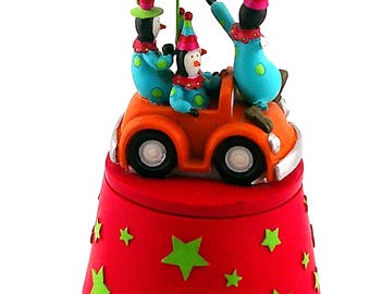 Vintage Kcare Kiu Hung Circus Penguin Clowns Bumper Car Wind-Up Music Box #4518