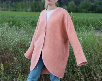 Abrigo de lana rosa hecho a mano (talla M-L), chaqueta de manta reciclada, cárdigan bohemio extragrande