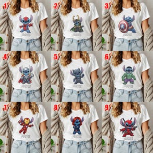 Puede incluir: Camisetas blancas con dise&ntilde;os de personajes de dibujos animados. Cada camiseta muestra un personaje diferente, incluyendo a Stitch con varios disfraces de superh&eacute;roes. La palabra "NAME" est&aacute; impresa debajo de cada personaje.