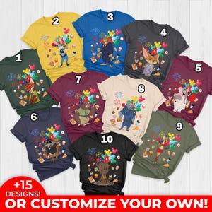 Puede incluir: Una colecci&oacute;n de diez camisetas coloridas, cada una con un dise&ntilde;o de personaje de dibujos animados diferente con fuegos artificiales y gr&aacute;ficos de globos. Las camisetas son de varios colores, incluyendo verde, amarillo, azul y negro. El texto en la parte inferior dice "+15 DESIGNS! OR CUSTOMIZE YOUR OWN!"