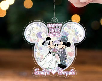 Personalized Disney Wedding Ornament, Mickey and Minnie Wedding Ornament, Mr And Mrs Ornament, Disney Couple Ornament C1LE05