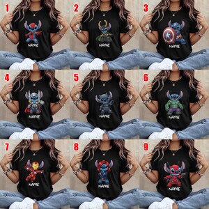 Puede incluir: Camisetas negras con dise&ntilde;os de personajes de dibujos animados. Cada camiseta presenta un personaje diferente, incluyendo Stitch, Loki, Capit&aacute;n Am&eacute;rica, Thor, Thanos, Hulk, Iron Man, Viuda Negra y Deadpool. La palabra "NAME" est&aacute; impresa debajo de cada personaje.