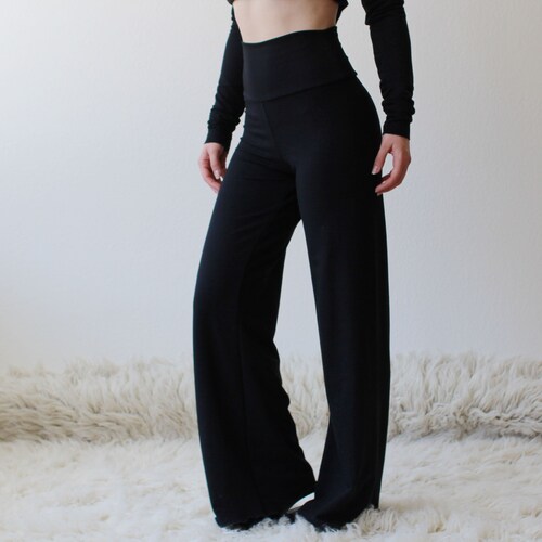 Wide Leg Pants With a High Waist in 