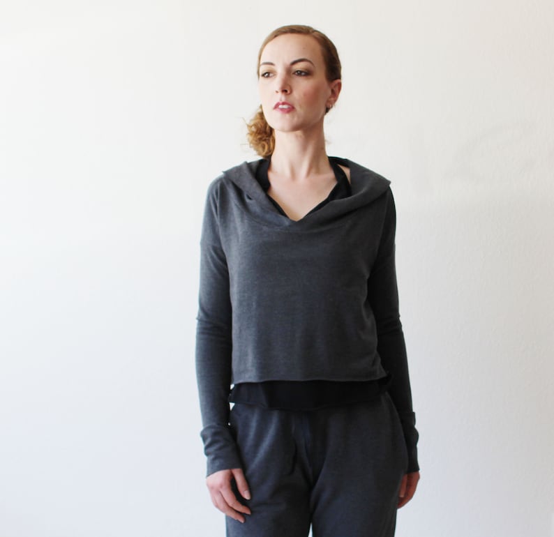 Cropped hoody with oversized hood in Tencel and Organic Cotton Stretch French Terry, Made to Order image 3