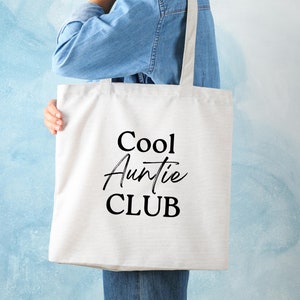 Cool Auntie Club Shirt Retro aunt T-Shirt pregnancy announcement Shirt for aunt to be gift new cool aunt Tee Baby shower gift for sister y2k
