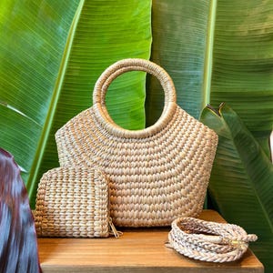 Handmade straw bag set - straw bag and woman purse in an elegant design - summer bag special gift for her from Thai NatureCraft, Thailand