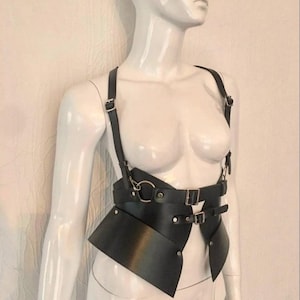 Handmade Black Leather Corset Belt with Shoulder Straps – Adjustable Gothic Waist Harness
