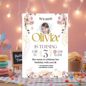 Benutzerdefinierte illustrierte Geburtstagseinladung, Blumen-Geburtstagsfeier einladen, bearbeitbare Geburtstagskarte, digitaler Download, Kinderparty einladen