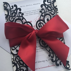 Elegante paquete de invitación de corte láser de purpurina, invitaciones personalizadas de corte láser, invitaciones de eventos de corte láser negro y rojo imagen 1