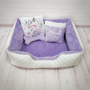 Handmade Cozy Pet Bed – Soft, Washable and Stylish Sleeping Space for Small and Medium Dogs and Cats – Includes Pillows & Squeaky Toy