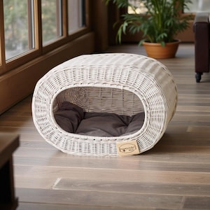 Cozy Wicker Pet House for Cats with Soft Pillow – Eco-Friendly & Comfortable Design, Handmade Cat Bed, Natural Rattan Cat Furniture