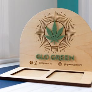 Porte-lecteur de carte carré personnalisé | Bois gravé au laser | Acrylique | Fente pour carte de visite carrée