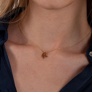 Collar con inicial, collar con letras, collar de oro, collar con nombre personalizado, regalos para esposas, regalos para mamás, regalo de mamás, regalo de cumpleaños para él