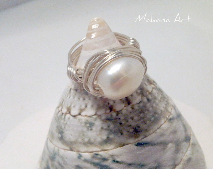 Pearl Ring, wire wrapped jewelry, wire wrap jewelry, wire wrap ring, engagement, wedding, bridesmaid gift, valentine gift, mother's day gift