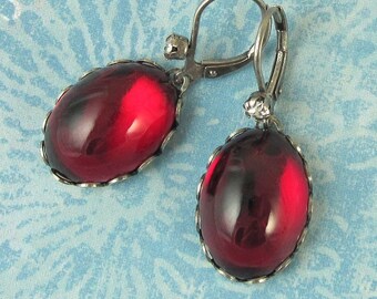 Valentines Red Vampire Kiss Earrings