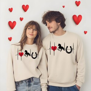 Sweat-shirt équestre Heartbeat : charmant cadeau de la ferme pour les amateurs de chevaux et les cavaliers